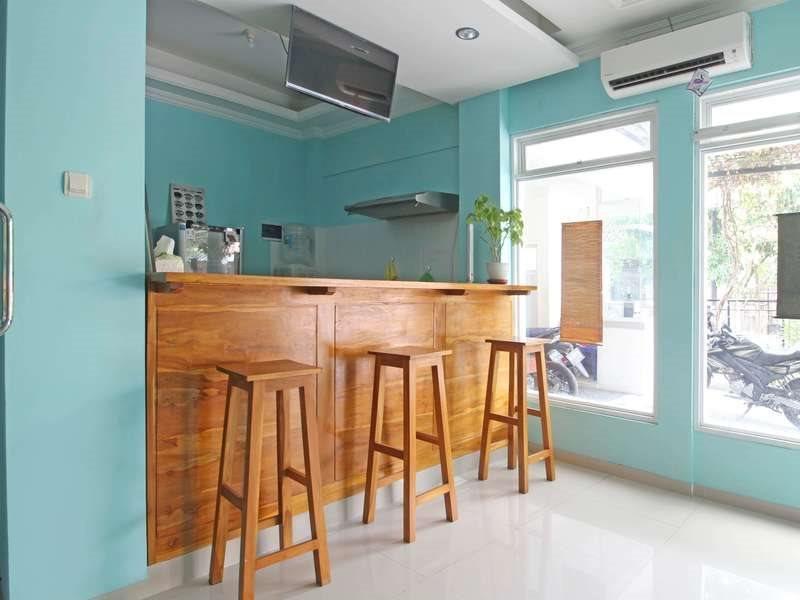Reddoorz Near Solo Balapan Station Surakarta (Solo) Exterior foto